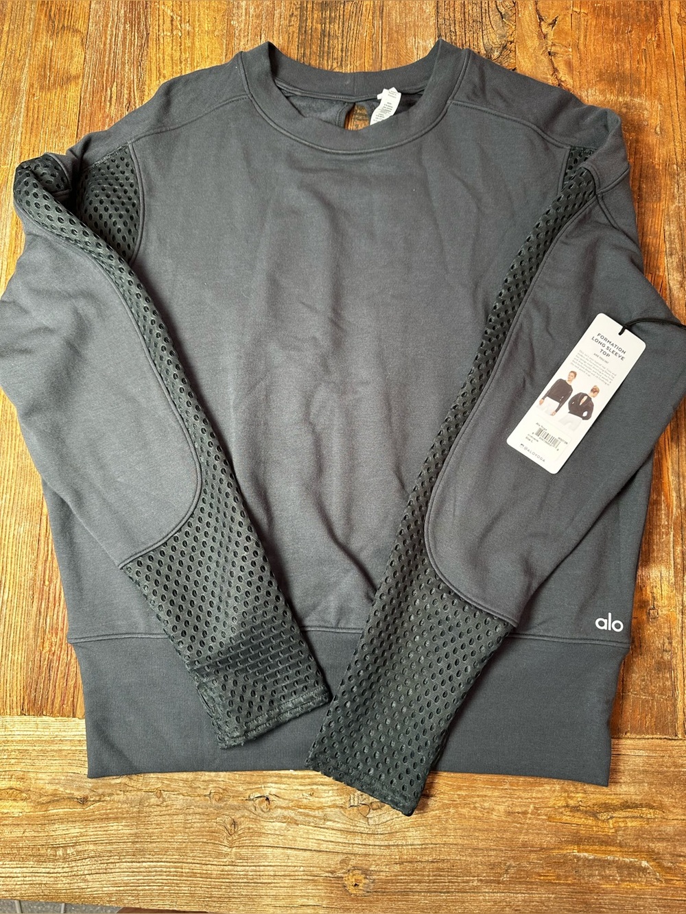 ALO Yoga Women’s dark gray Crewneck Sweatshirt with Mesh Sleeve Panels